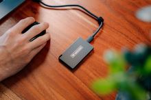 SSD Externí Verbatim Metal Mini SSD, 32031, 1000GB, černá, 2000 MB/s-R, USB C, 1750 MB/s-W (5)